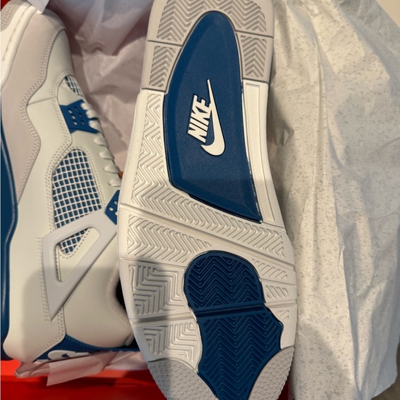 New Air Jordan Retro. - Picture 6 of 8